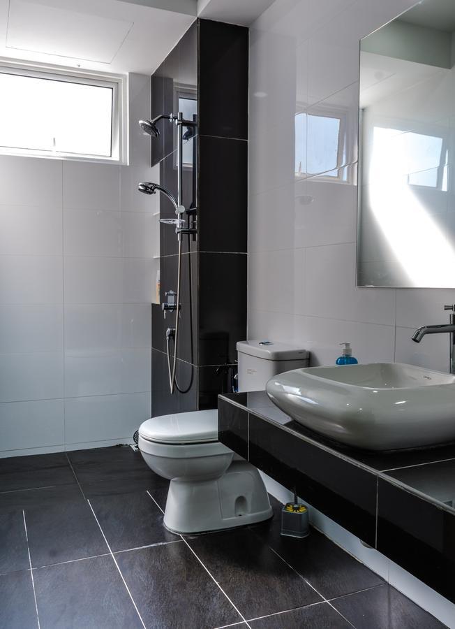 Southwest Designer Suite By D Imperio Homestay Penang Bayan Lepas Exterior photo