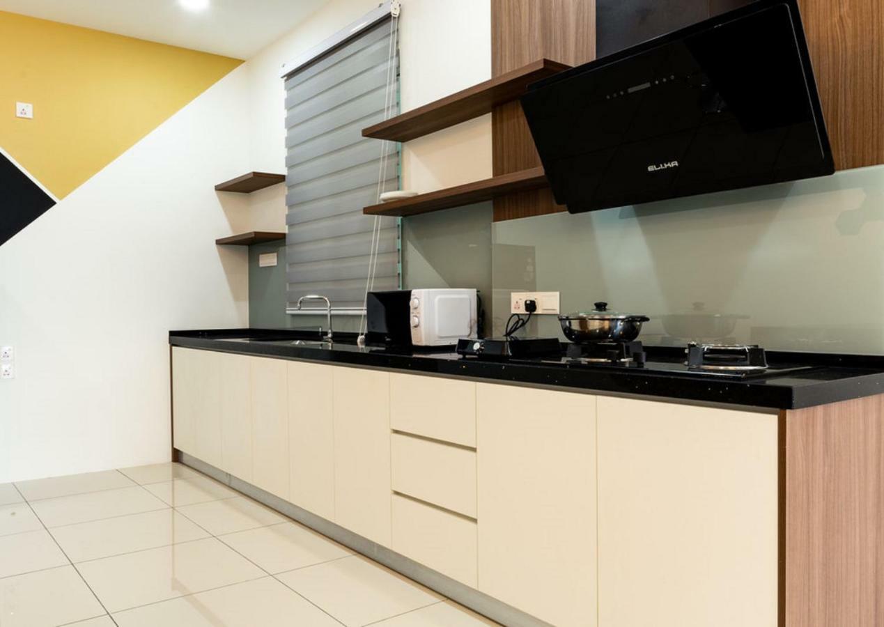 Southwest Designer Suite By D Imperio Homestay Penang Bayan Lepas Exterior photo